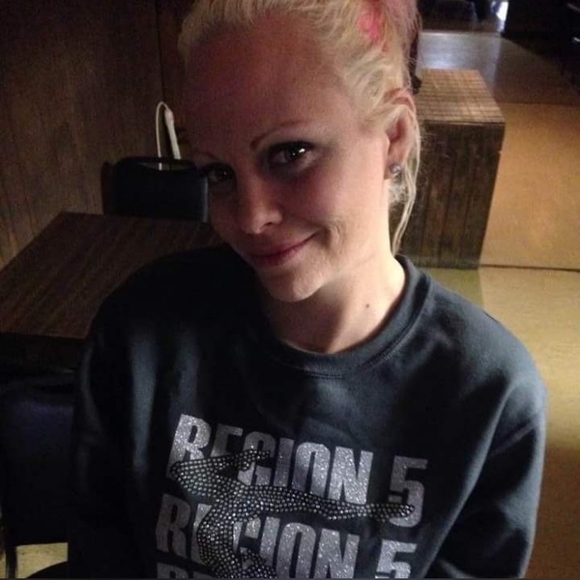 Meet your Posher, Angie - Picture 4 of 4